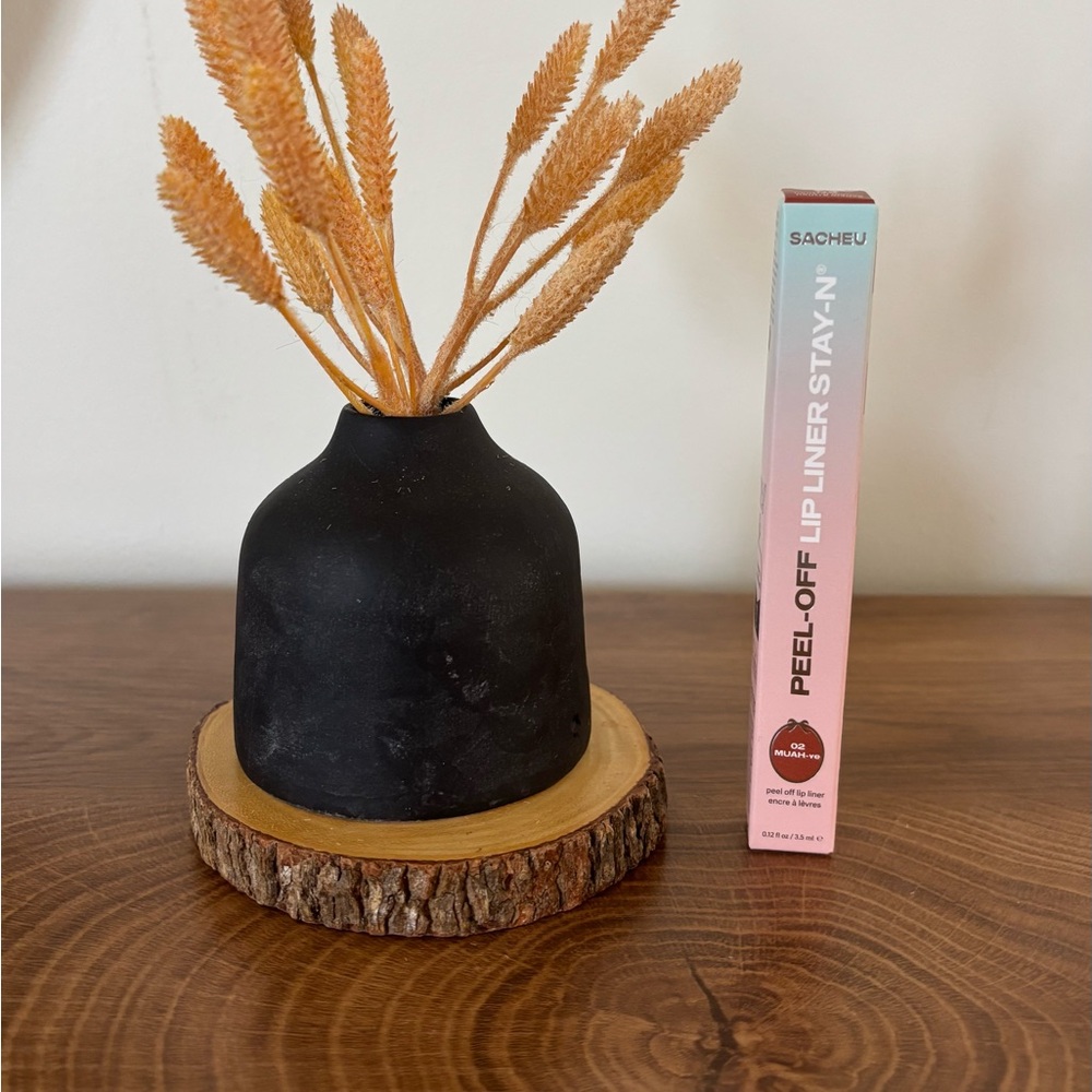 SACHEU Peel-Off Lip Liner Stay-N